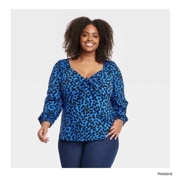 Ava & Viv Dotted Blouse - Picture 2 of 2